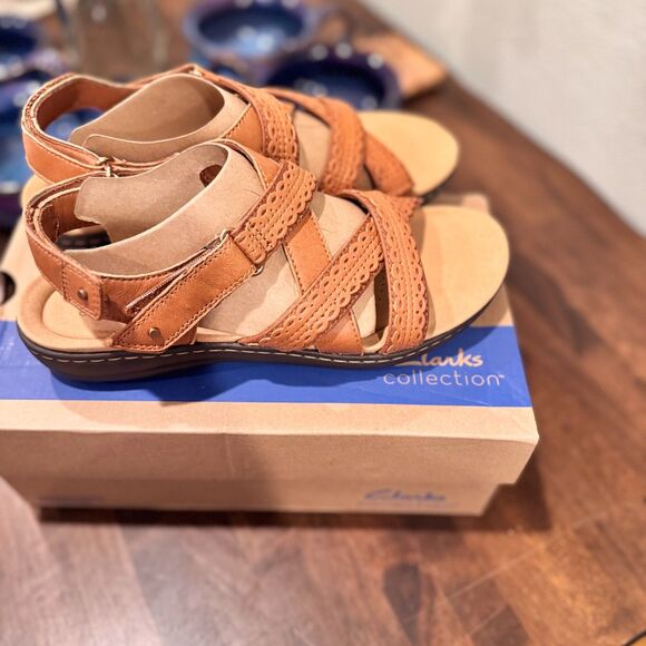 Clarks Collection Laurieann Rena Tan Combi Leather Sandals Women’s 8.5 W NIB - Picture 5 of 10